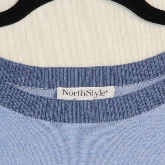 NorthStyle Women's Blue Block Striped Long Sleeve Sweater Size Medium NWOT - Picture 2 of 4